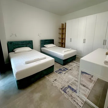 Queen's Luxury 111/a Dhermi