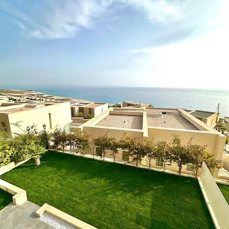 Villa Queen's Luxury 111/a *