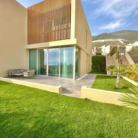 Villa Queen's Luxury 111/a