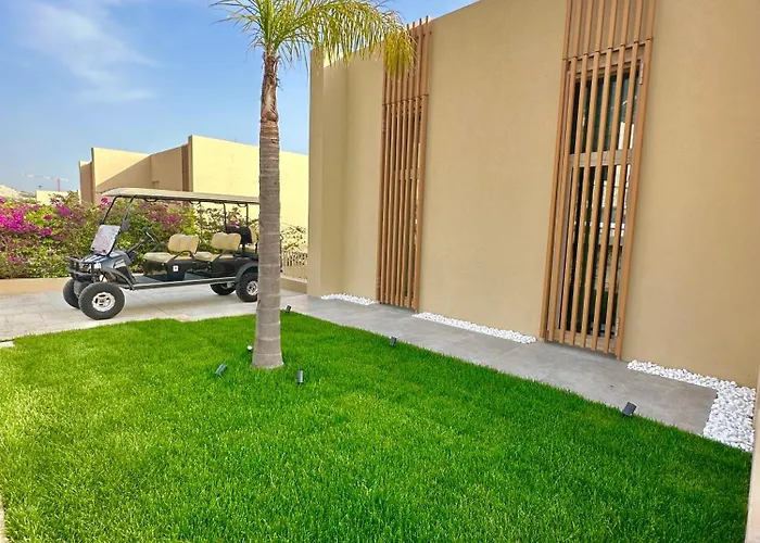 Queen's Luxury 111/a فيلة *