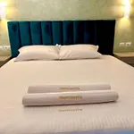Queen's Luxury 111/a Вилла *