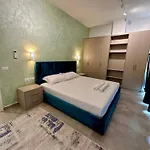 Вилла Queen's Luxury 111/a *