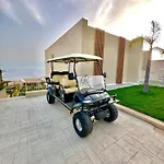 Queen's Luxury 111/a Дхерми