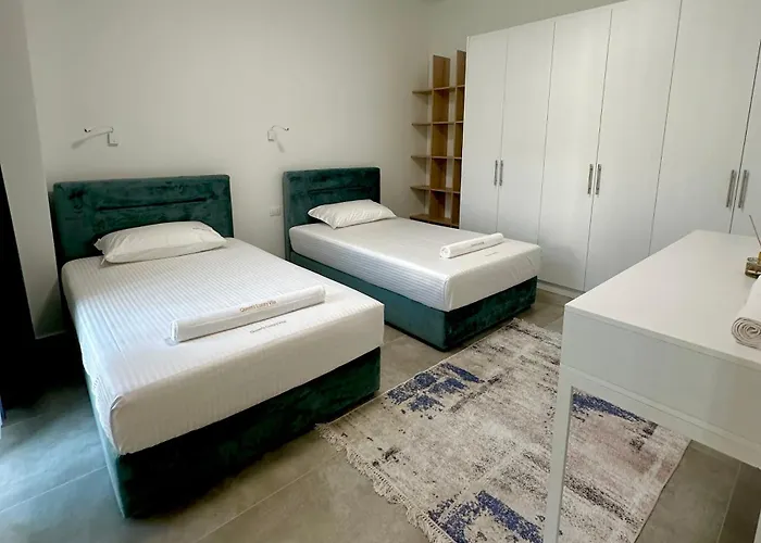 Queen's Luxury 111/a Dhërmi